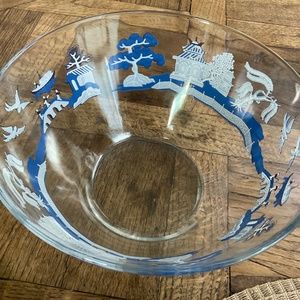 Arcoroc Blue Willow bowl